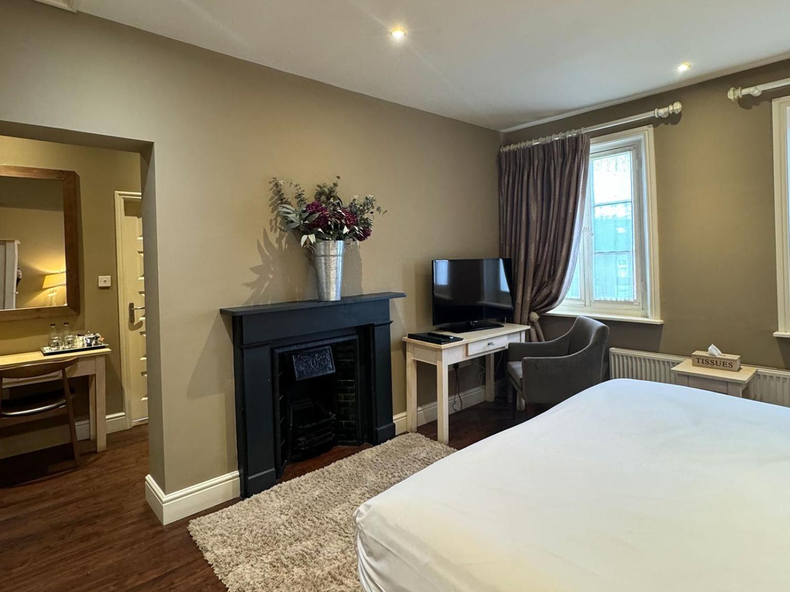 Mulberry Tree Hotel Attleborough Room photo